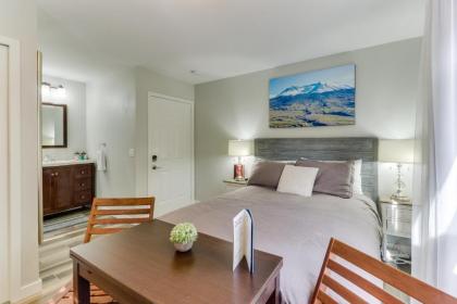 Mercer Island- Mt Saint Helens Room - image 15
