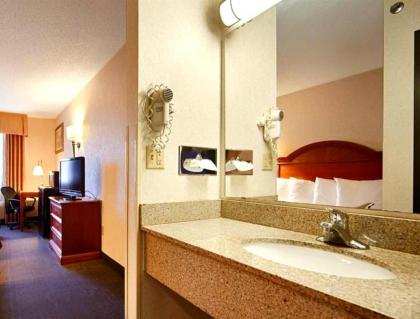 Best Western Grove City Inn - image 5