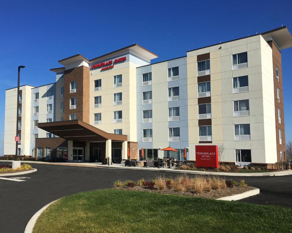 TownePlace Suites by Marriott Grove City Mercer/Outlets - main image