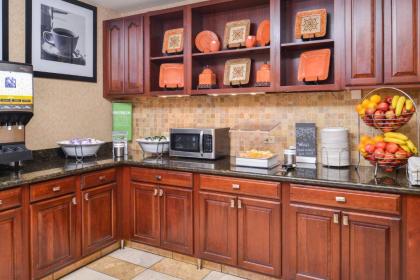Hampton Inn & Suites Boise-Meridian - image 9