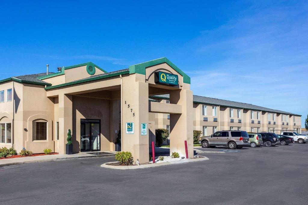 Quality Inn & Suites - main image