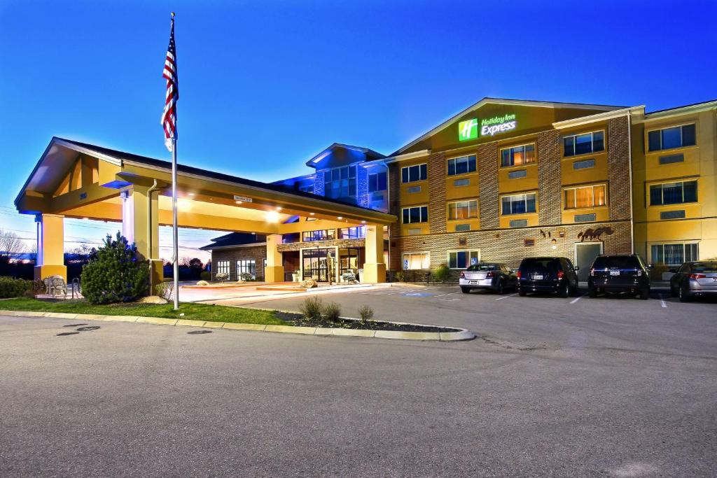 Holiday Inn Express & Suites Boise West - Meridian an IHG Hotel - main image