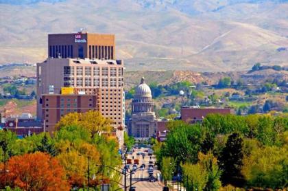 Holiday Inn Express & Suites Boise West - Meridian an IHG Hotel - image 7