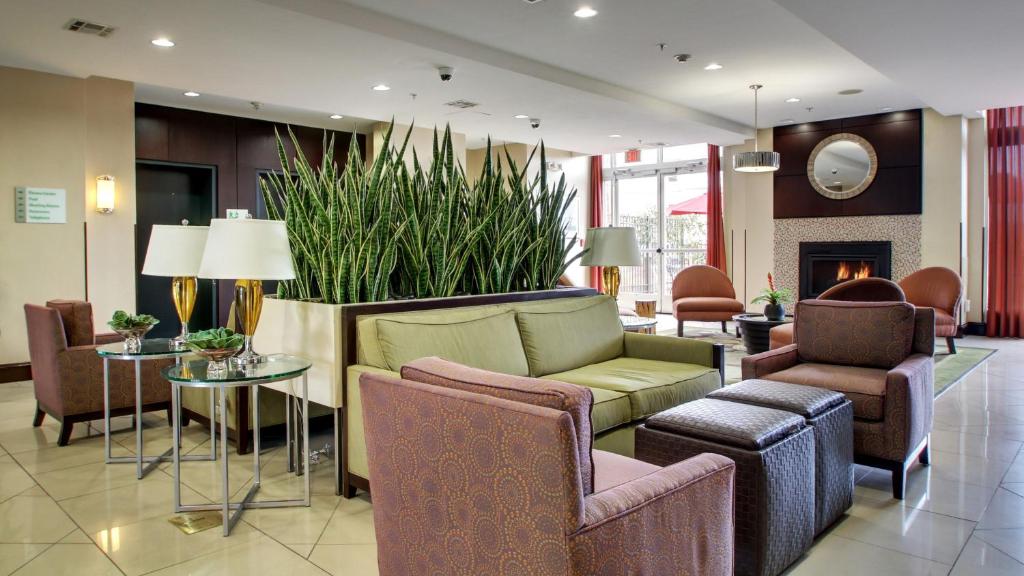 Holiday Inn Meridian East I 59 / I 20 - image 3