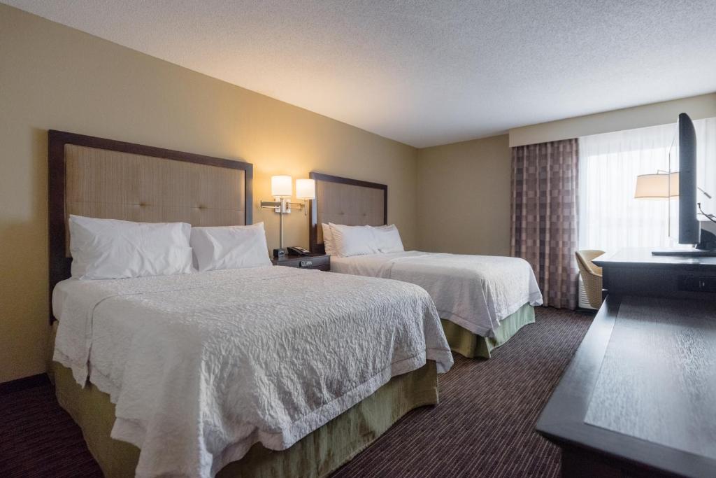 Hampton Inn Meridian - image 4