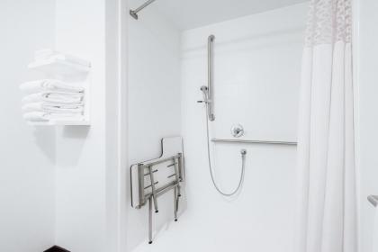 Hampton Inn Meridian - image 5