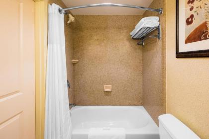 Hilton Garden Inn Meridian - image 8