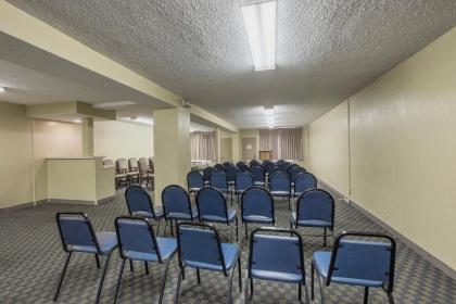 Red Roof Inn Meridian - image 13