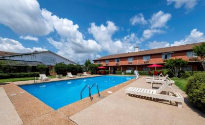 Red Roof Inn Meridian - image 14