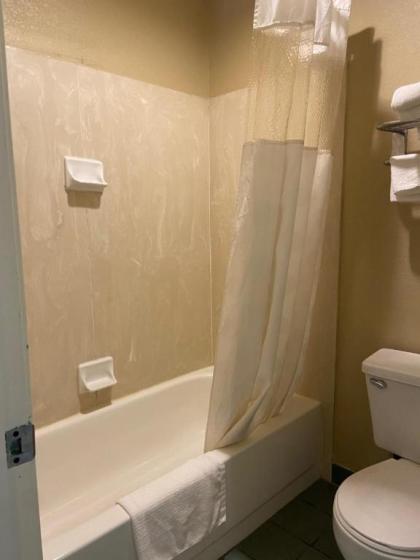 Americas Best Value Inn (Meridian) - image 14