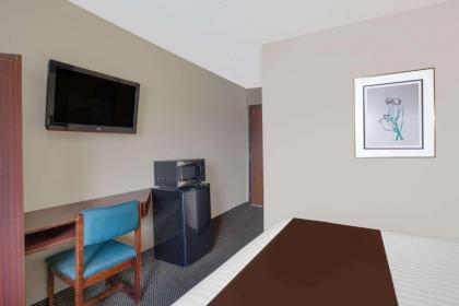Microtel Inn & Suites - Meridian - image 8