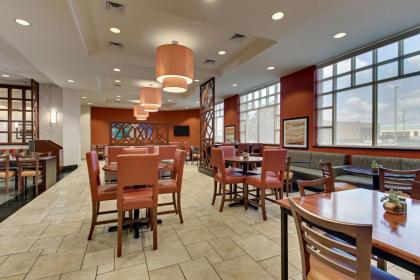 Drury Inn & Suites Meridian - image 11