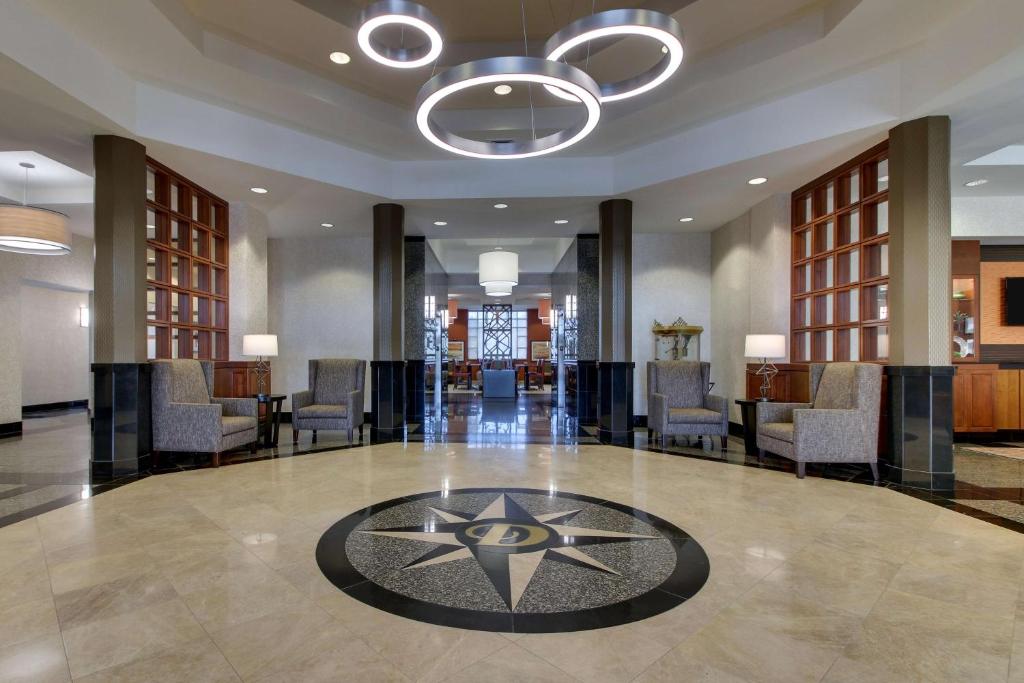 Drury Inn & Suites Meridian - image 2