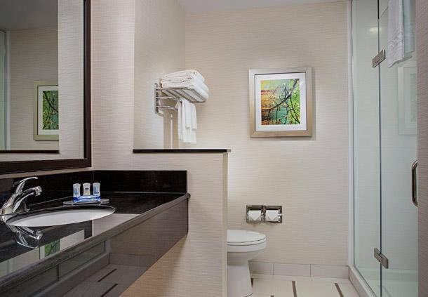 Fairfield Inn & Suites by Marriott Meridian - image 6
