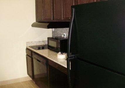 MainStay Suites Meridian - image 5