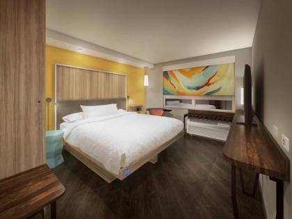 Tru By Hilton Meridian - image 2