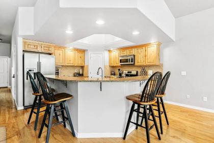 Heart Of Meridian Home Just Mins From The Village - image 13
