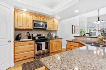 Heart Of Meridian Home Just Mins From The Village - image 3