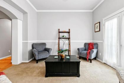 Heart Of Meridian Home Just Mins From The Village - image 7