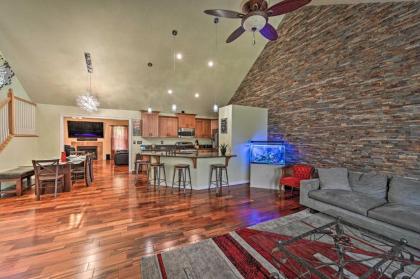Modern Abode with Hot Tub 12 Mi to Dtwn Boise! - image 4