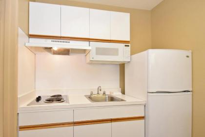 Extended Stay America Suites - Kansas City - Shawnee Mission - image 13