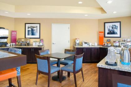 Hampton Inn Merrillville - image 10