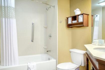 Hampton Inn Merrillville - image 15