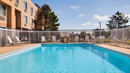 Fairfield Inn & Suites Merrillville - image 3