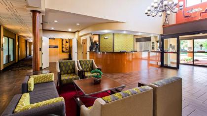 Best Western Inn & Suites Merrillville - image 2