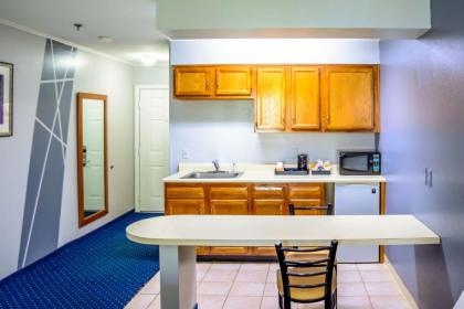 Quality Inn Merrimack - Nashua - image 9