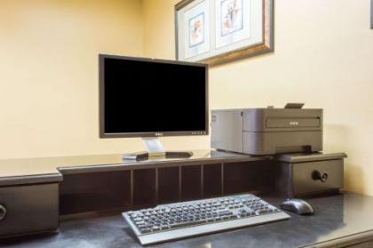 Days Hotel by Wyndham Mesa Near Phoenix - image 2