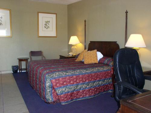 American Executive Inn Mesa - image 3
