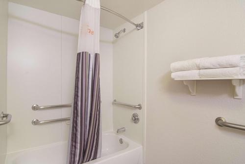 La Quinta by Wyndham Phoenix Mesa West - image 2