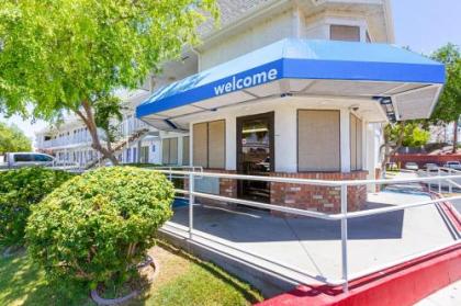 motel 6 mesa AZ   South