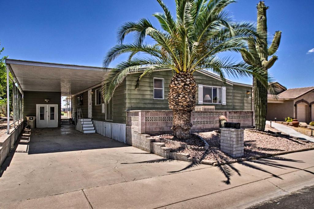 House with Golf Course View and Pool Access! - image 2