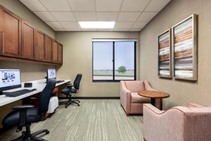 Hampton Inn & Suites Dallas-Mesquite - image 20