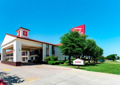 Red Roof Inn Dallas   mesquite mesquite