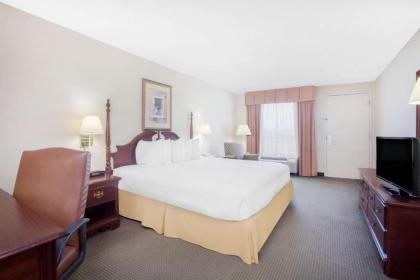 Days Inn by Wyndham Metter - image 6