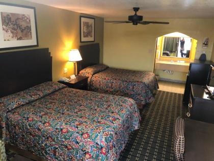 Kings Inn Mexia - image 14