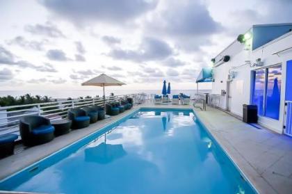 Ocean Drive Studio Beach Front - image 4