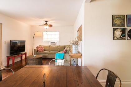 Sunflower Boutique Hotel Apartments - image 9