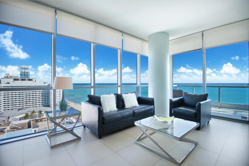 Bluebird Suites Monte Carlo Miami Beach - image 5