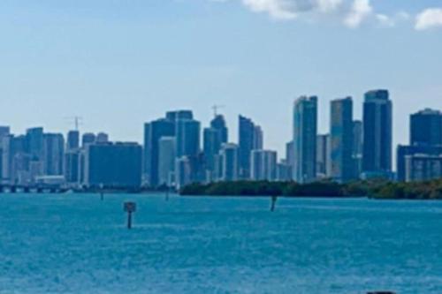 Kohcoon - Stunning 1 Bed with Magnificent Views of Miami - image 2