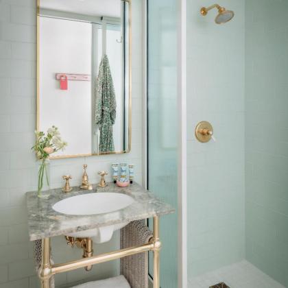 The Goodtime Hotel - image 11