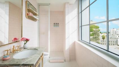The Goodtime Hotel - image 16