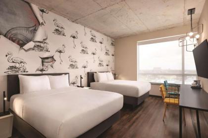 Radisson RED Miami Airport - image 7
