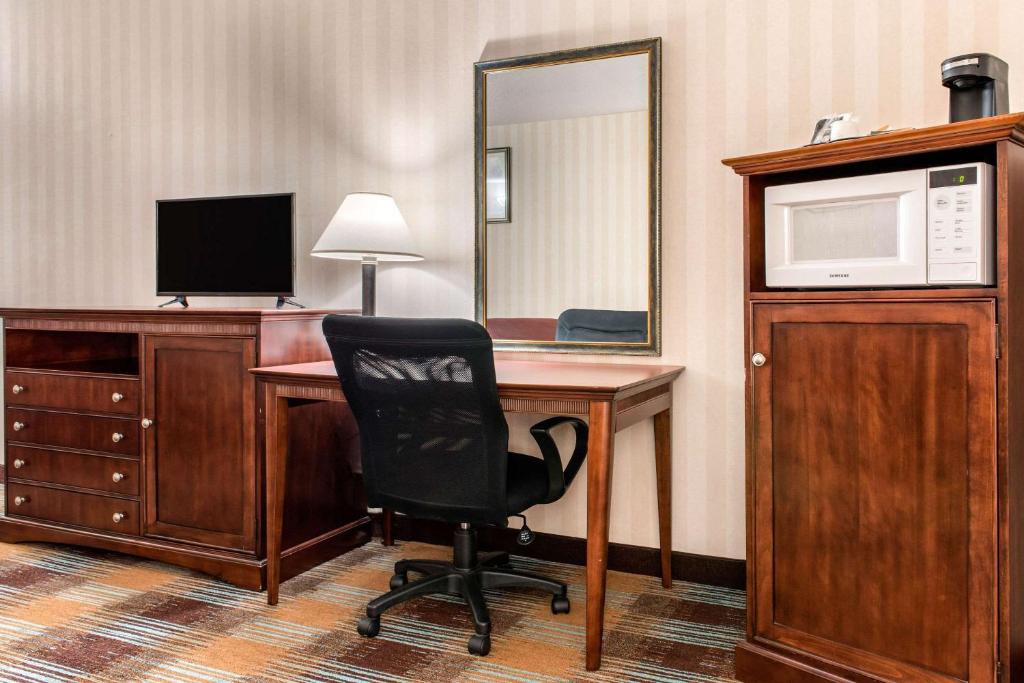 Quality Inn & Suites Miamisburg - Dayton South - image 6