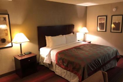 Ramada by Wyndham Michigan City - image 8
