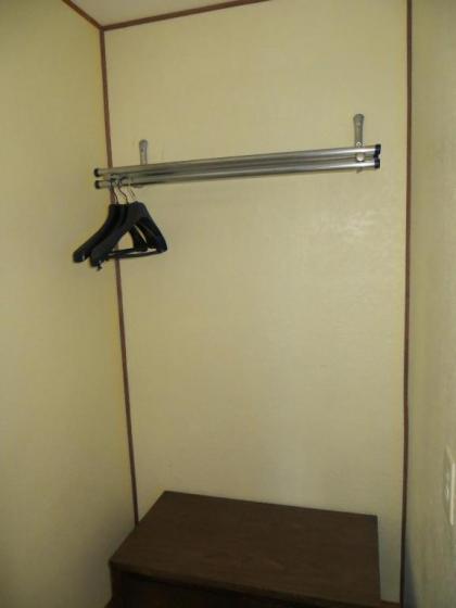 Cool Springs Inn - image 11