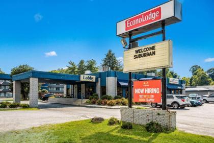 Suburban Extended Stay Hotel - image 10